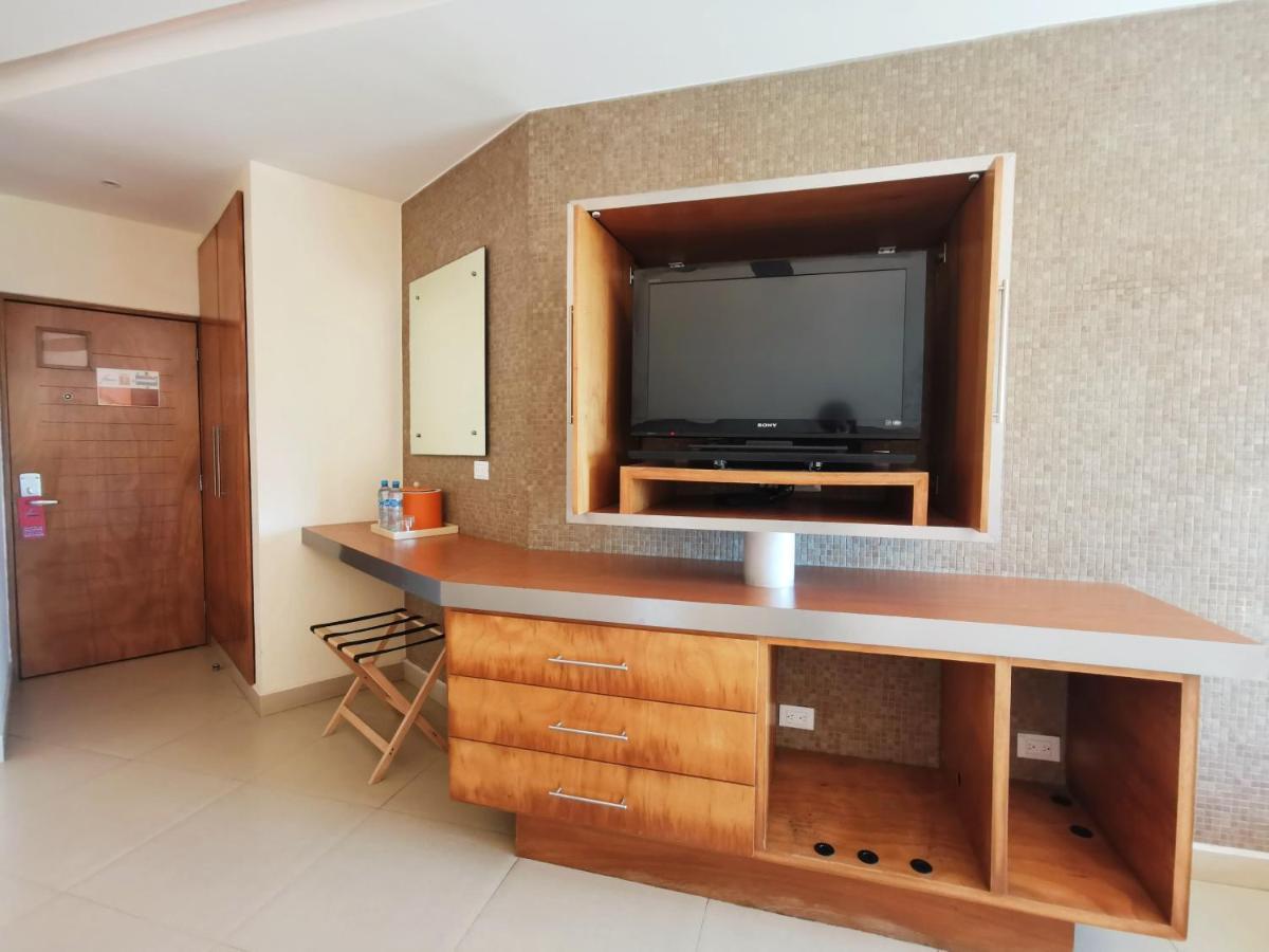Artisan Playa Esmeralda Family Beach Hotel Playa Chachalacas Екстериор снимка