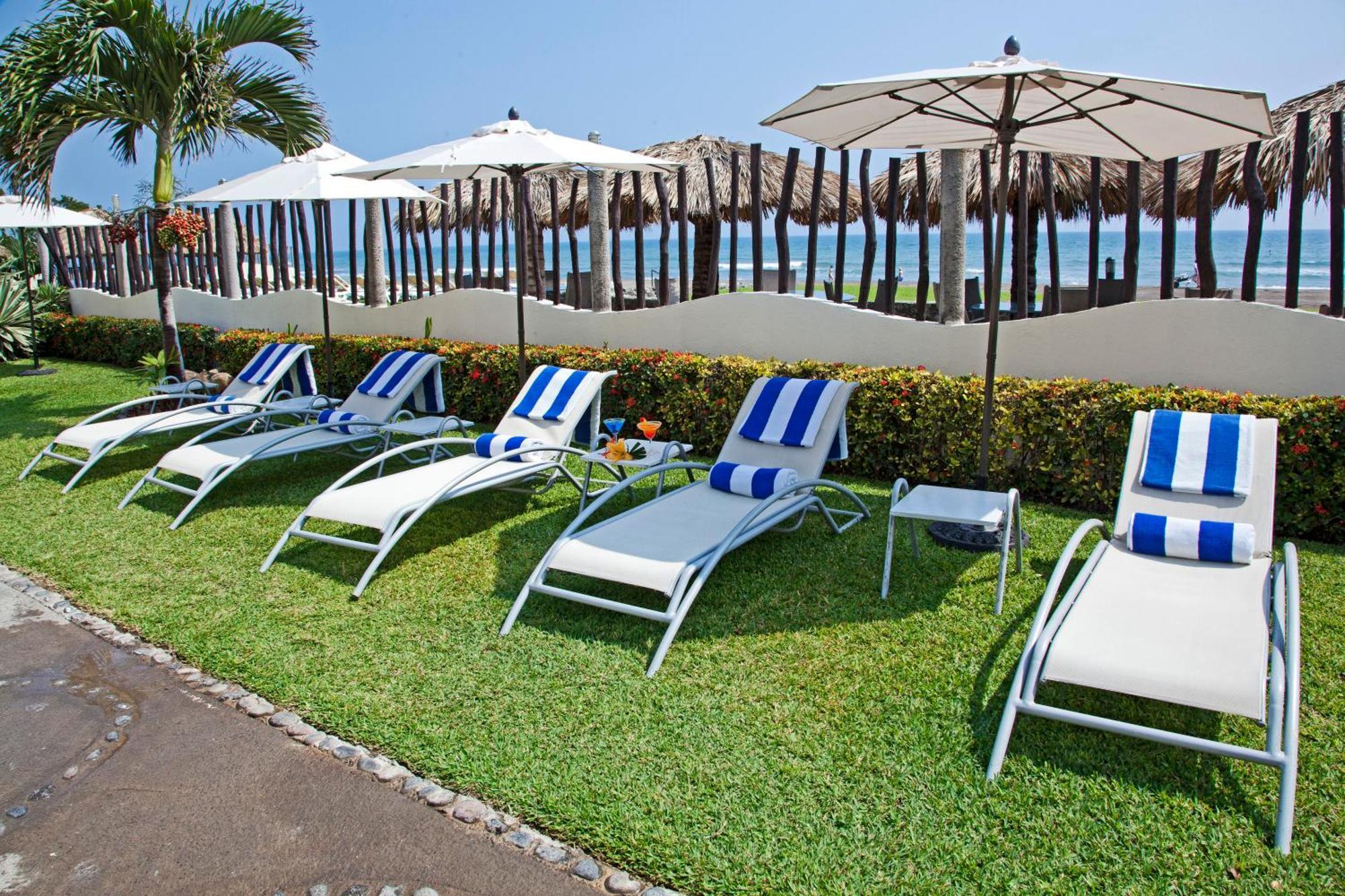 Artisan Playa Esmeralda Family Beach Hotel Playa Chachalacas Екстериор снимка