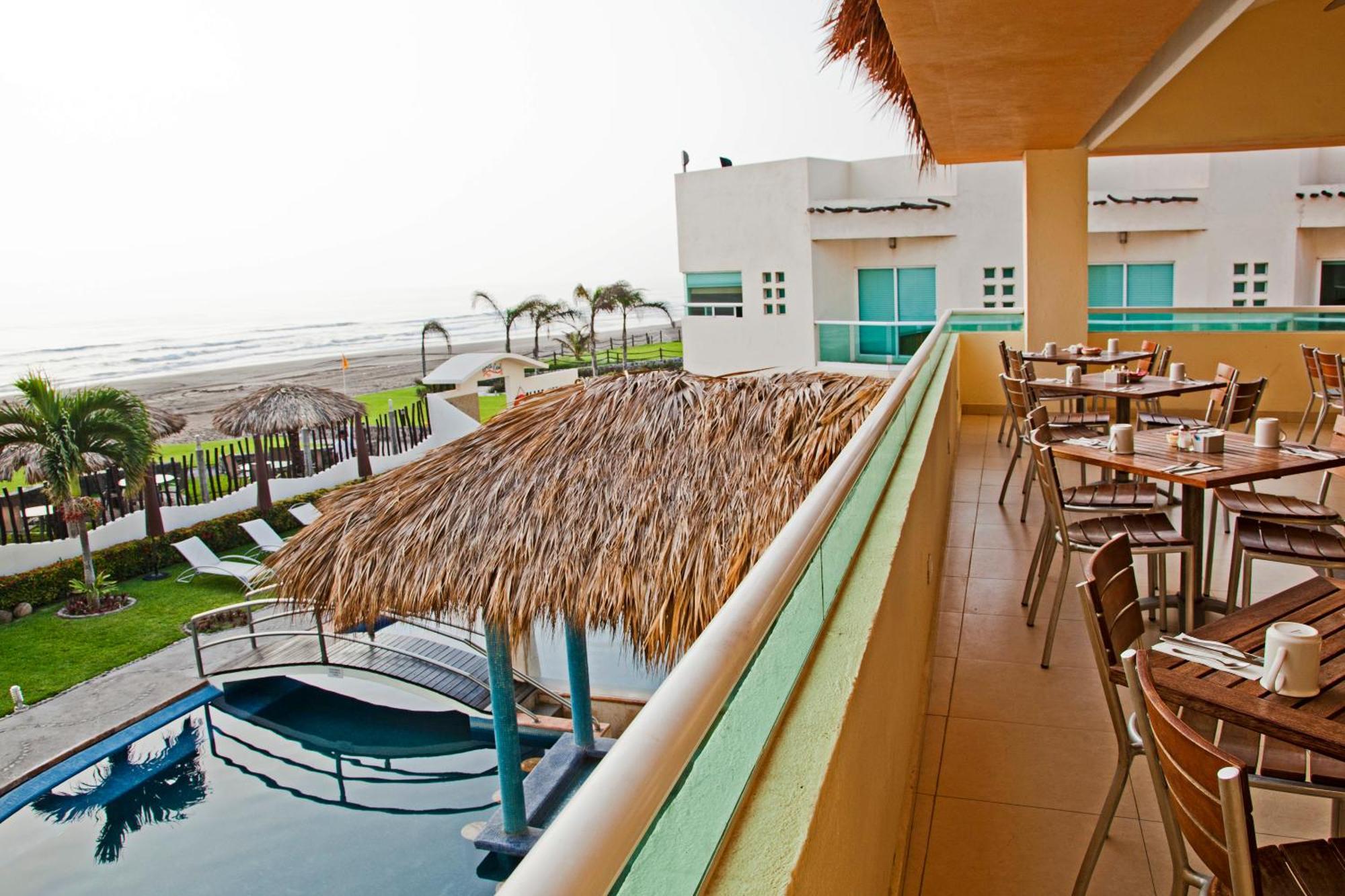 Artisan Playa Esmeralda Family Beach Hotel Playa Chachalacas Екстериор снимка