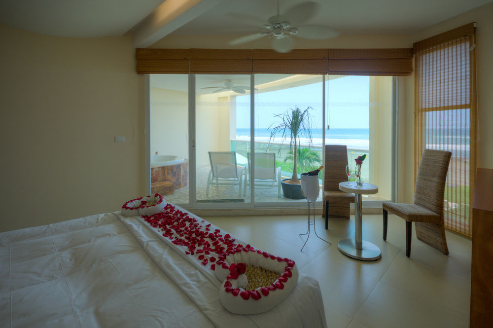 Artisan Playa Esmeralda Family Beach Hotel Playa Chachalacas Екстериор снимка