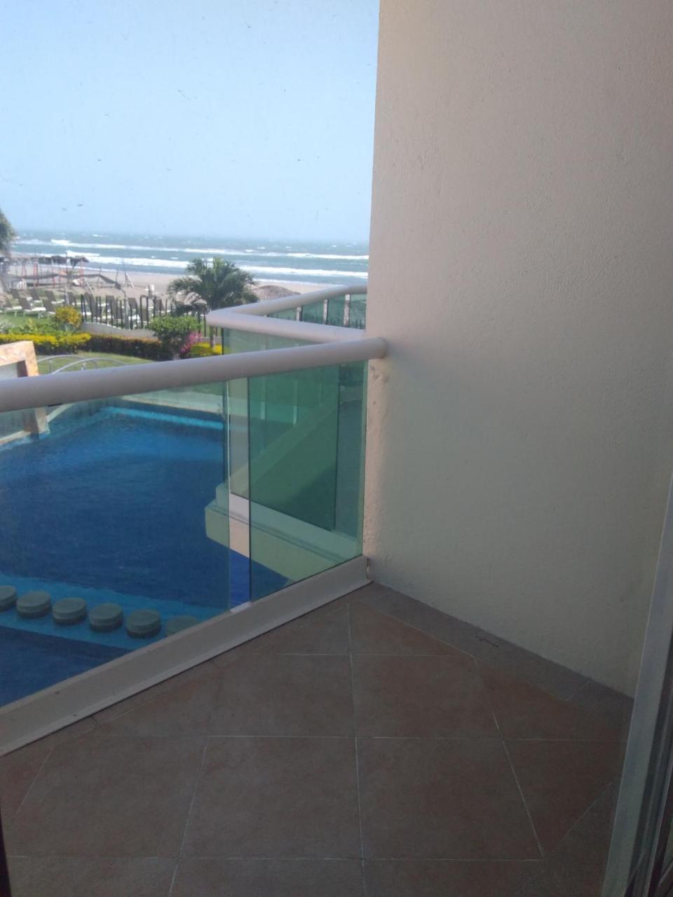 Artisan Playa Esmeralda Family Beach Hotel Playa Chachalacas Екстериор снимка